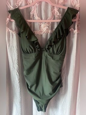 Cupshe Women’s Ruffle V-Neck swimsuit Olive Green